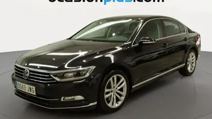 Usado VW Passat Sportline 150 CV (110 kW) 2017 Negro Berlina