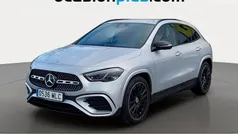 Gris plata Usado 2023 Mercedes 200 AMG SUV | 34.082 € (Precio justo)