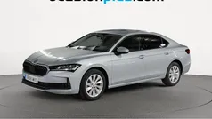 Gris plata Nuevo 2025 Skoda Superb Essence Berlina | 29.557 € (Super precio)