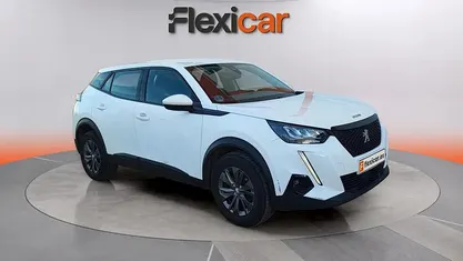 Usado Peugeot 2008 Allure 110 CV (80 kW) 2021 SUV