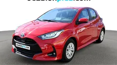 Rojo Usado 2022 Toyota Yaris Hybrid Business Edition Utilitario | 16.628 € (Buen precio)