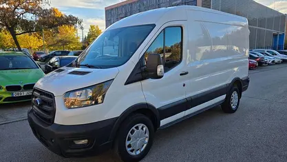 Usado Ford Transit Trend 130 CV (95 kW) 2022 Blanco Van