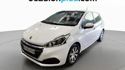 Usado Peugeot 208 Active 99 CV (72 kW) 2019 Utilitario