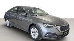 Usado 2024 Skoda Octavia Ambition Berlina | 23.490 € (Precio justo)