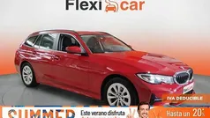 Rojo Usado 2022 BMW 318 Familiar | 27.890 € (Precio justo)