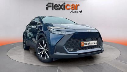 Begagnad Toyota C-HR Advance 140 HK (102 kW) 2024 Blå SUV