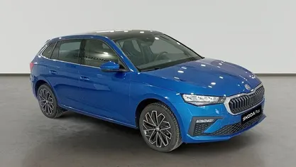 Azul Nuevo 2025 Skoda Scala Utilitario | 23.690 € (Precio justo)
