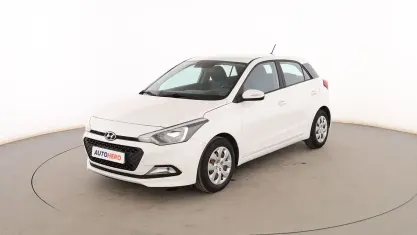 Usado Hyundai i20 85 CV (62 kW) 2017 Blanco Berlina