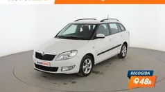 Blanco Usado 2013 Skoda Fabia Elegance Utilitario | 11.199 € (Precio justo)