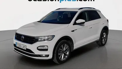 Käytetty VW T-Roc Advance 150 HP (110 kW) 2021 Valkoinen Katumaasturi