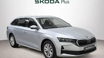 Gris Usado 2024 Skoda Octavia Familiar | 26.990 € (Precio justo)