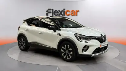 Używany Renault Captur Techno 140 KM (102 kW) 2023 Biały SUV