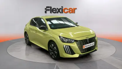 Usado Peugeot 208 Allure 110 CV (80 kW) 2025 Amarillo Utilitario