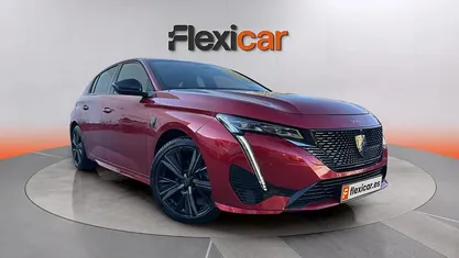 Usado Peugeot 308 GT 131 CV (96 kW) 2023 Rojo Berlina