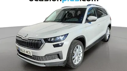 Usado Skoda Kodiaq Ambition 150 CV (110 kW) 2022 Gris SUV