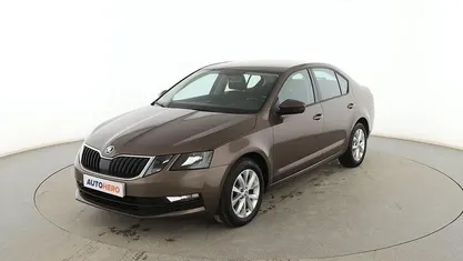 Marrón Usado 2019 Skoda Octavia Ambition Berlina | 17.799 € (Precio justo)
