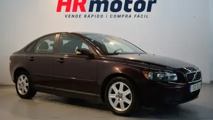 Usado Volvo S40 Momentum 136 CV (100 kW) 2005 Negro Berlina