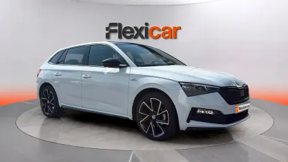 Usado Skoda 110 R Monte Carlo 150 CV (110 kW) 2022 Blanco Berlina