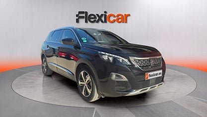 Usado Peugeot 5008 GT-line 120 CV (88 kW) 2017 Negro Monovolumen