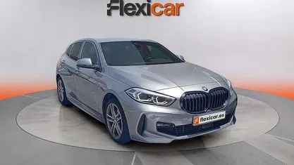 Usado BMW 118 150 CV (110 kW) 2023 Gris Utilitario