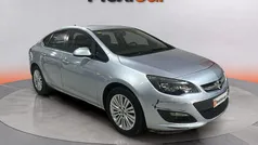 Usado 2015 Opel Astra Excellence Berlina | 7990 € (Buen precio)