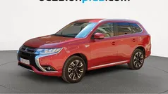Rojo Usado 2018 Mitsubishi Outlander P-HEV SUV | 16.819 € (Buen precio)