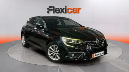 Usado Renault Mégane IV Zen 132 CV (97 kW) 2017 Negro Berlina