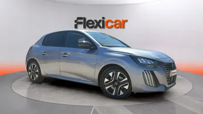 Usado Peugeot 208 Allure 101 CV (74 kW) 2025 Gris Utilitario