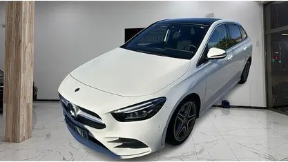 Usado Mercedes B200 150 CV (110 kW) 2022 Blanco Monovolumen