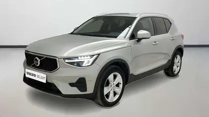 Gris Usado 2022 Volvo XC40 Core SUV | 27.900 € (Precio justo)