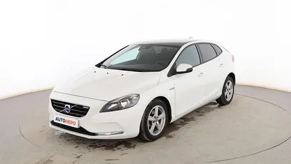 Usado Volvo V40 Kinetic 115 CV (84 kW) 2015 Blanco Familiar