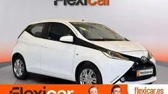 Blanco Usado 2015 Toyota Aygo X-cite Utilitario | 10.990 € (Precio justo)