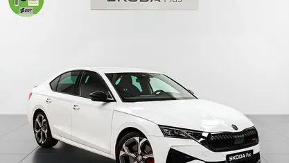 Usado 2025 Skoda Octavia RS Berlina | 39.490 € (Precio justo)
