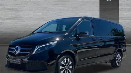 Usado Mercedes V250 190 CV (139 kW) 2023 Negro Monovolumen