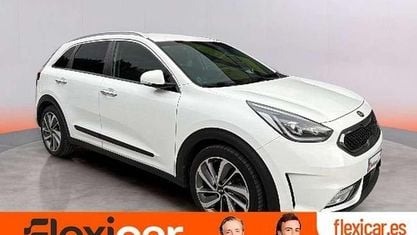 Begagnad Kia Niro 141 HK (103 kW) 2018 Vit SUV