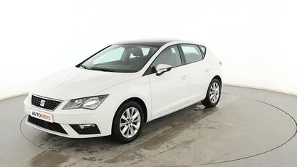 Usado Seat Leon Style 115 CV (84 kW) 2019 Blanco Berlina
