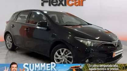 Usado Toyota Auris Active 116 CV (85 kW) 2016 Negro Utilitario