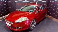 Rojo Usado 2008 Fiat Bravo Dynamic Utilitario | 5290 € (Precio justo)