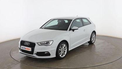 Usado Audi A3 Attraction 110 CV (80 kW) 2015 Blanco Berlina