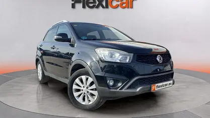 Negro Usado 2016 Ssangyong (KGM) Korando Limited SUV | 11.490 € (Precio justo)
