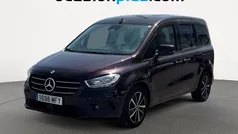 Rojo Usado 2023 Mercedes 180 Berlina | 24.410 € (Buen precio)