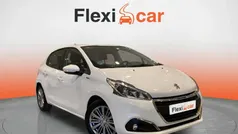 Usado 2018 Peugeot 208 Signature Sky Utilitario | 7490 € (Precio justo)
