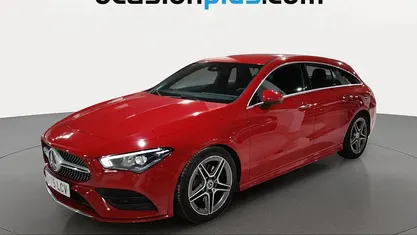 Usado Mercedes CLA200 AMG 163 CV (119 kW) 2019 Rojo Monovolumen
