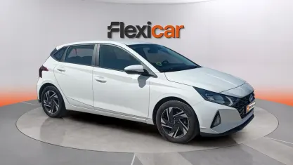 Usado Hyundai i20 101 CV (74 kW) 2021 Blanco Utilitario