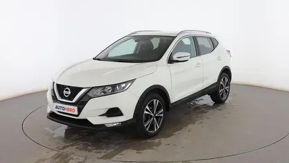 Usado Nissan Qashqai Acenta 140 CV (102 kW) 2021 Blanco SUV