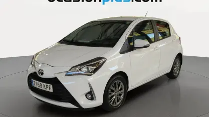 Usado Toyota Yaris Active 111 CV (81 kW) 2018 Blanco Utilitario