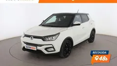 Blanco Usado 2019 Ssangyong Tivoli Limited SUV | 14.999 € (Precio justo)