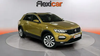 Usado VW T-Roc Advance 150 CV (110 kW) 2021 Amarillo SUV