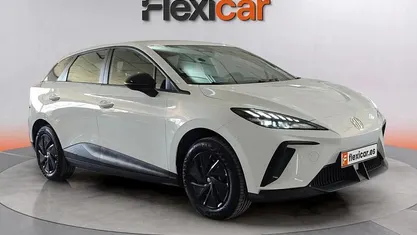 Blanco Usado 2023 MG MG4 EV Utilitario | 16.190 € (Precio justo)