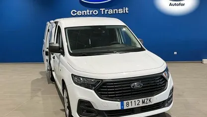 Usado Ford Tourneo 150 CV (110 kW) 2025 Blanco Van
